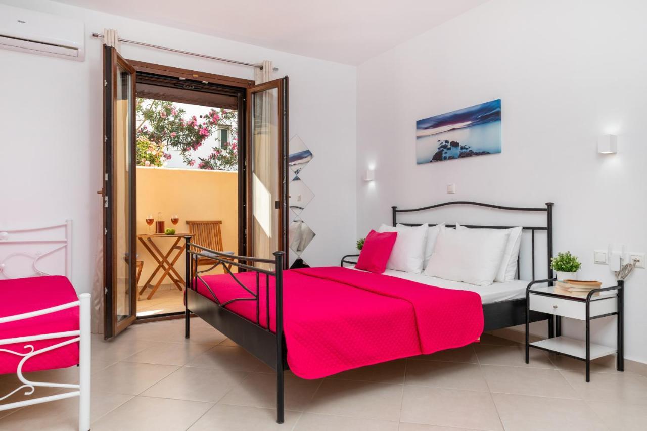 Naxos Diamond Studios Apartments Naxos City Bagian luar foto
